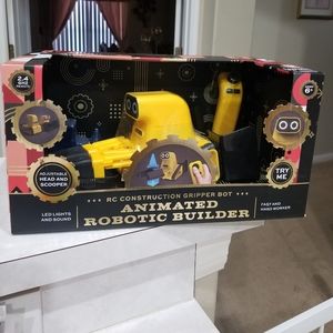 FAO SCHWARZ animated robotic builder RC Construction gripper bot remote NEW $60